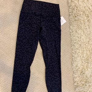 Align high rise pant 25" NWT